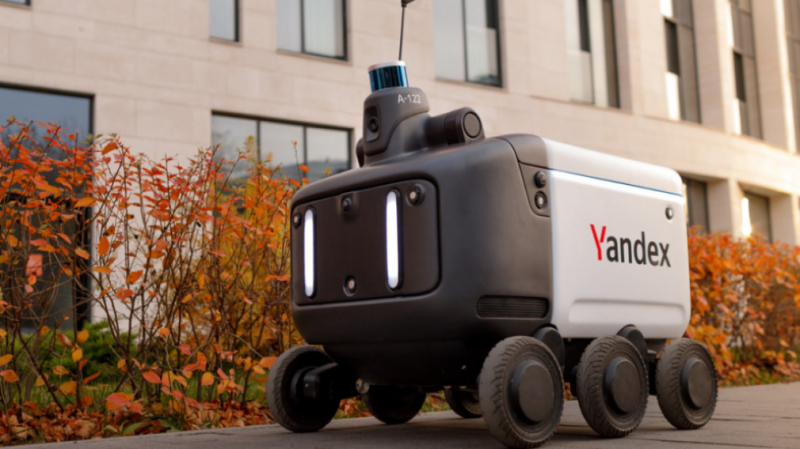 Яндекс запустил в Аризоне новых роботов для доставки еды студентам